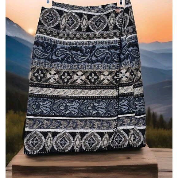Vintage Tapestry Mini Skirt Size 9 Southwestern Aztec Style Geometric Chic - Picture 1 of 10